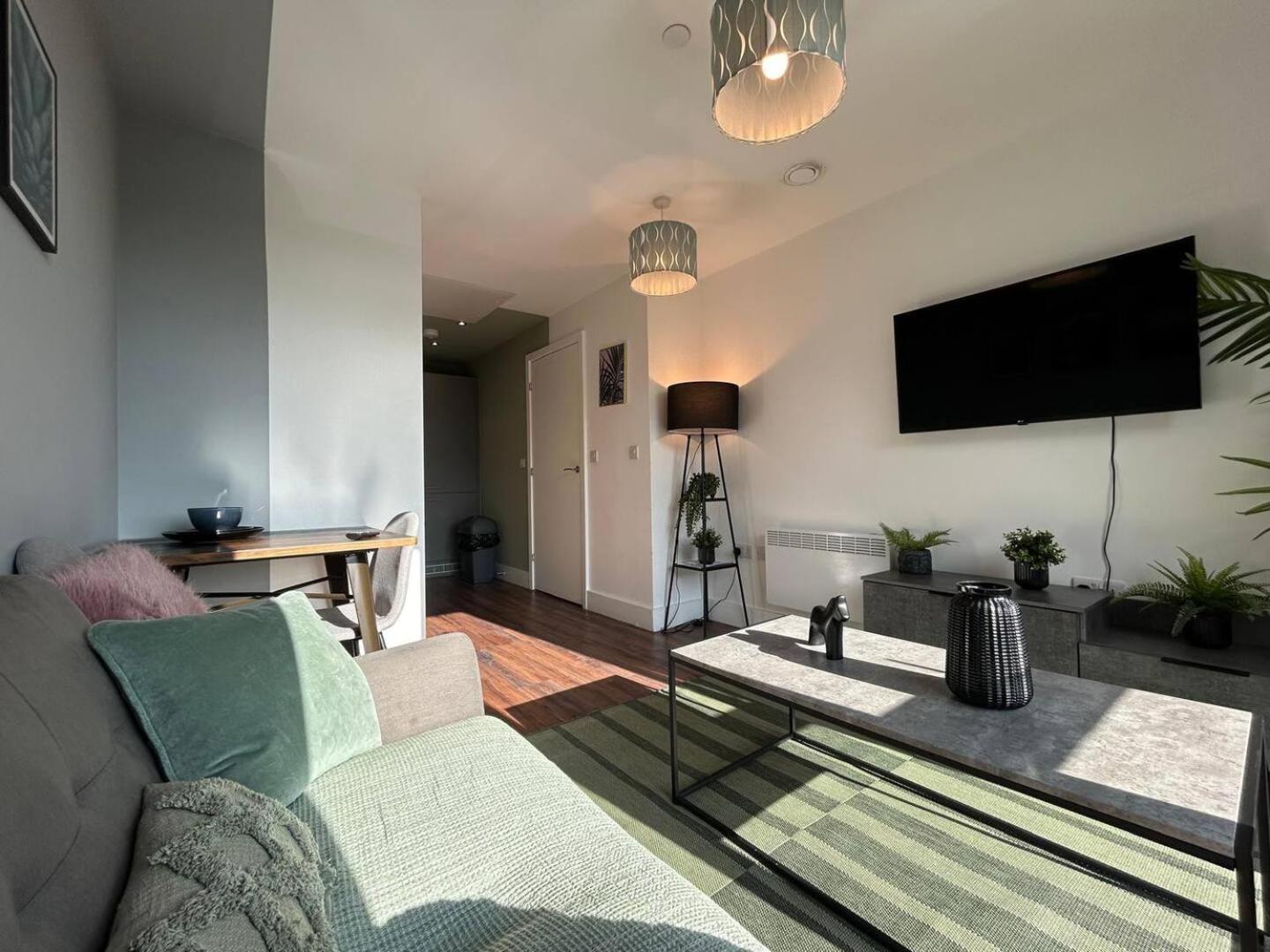 Gem-Living Modern Comfort In Kelham Island เชฟฟิลด์ ภายนอก รูปภาพ