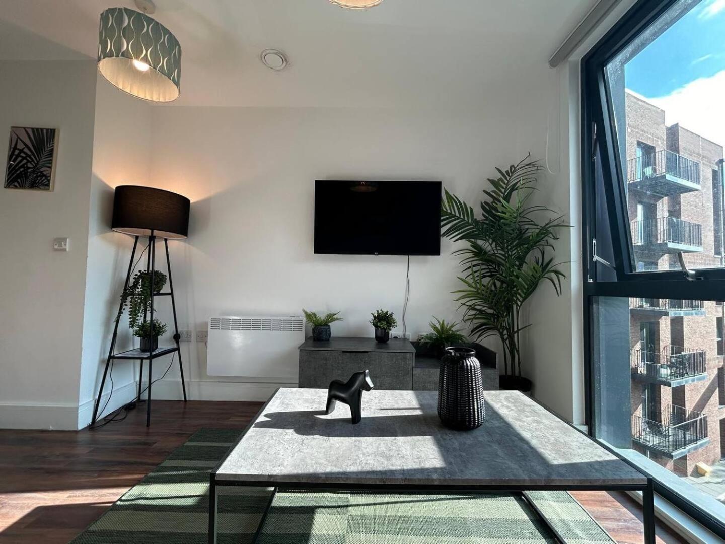 Gem-Living Modern Comfort In Kelham Island เชฟฟิลด์ ภายนอก รูปภาพ